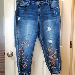 Terra & Sky cropped embroidered jeans